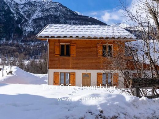 Chalet à Le Monêtier-les-Bains, Hautes-Alpes