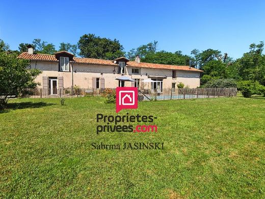 Rural or Farmhouse in Bazas, Gironde
