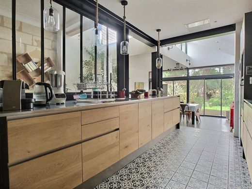 Luxury home in Bordeaux, Gironde