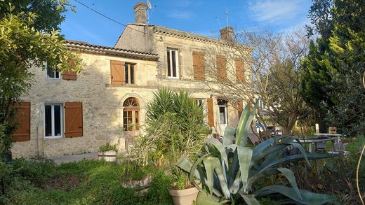 Luxus-Haus in Saint-Sauveur, Gironde