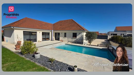 Lüks ev Creney-près-Troyes, Aube