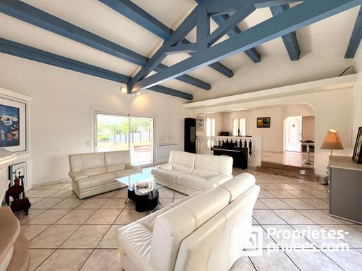 Lüks ev Callian, Var