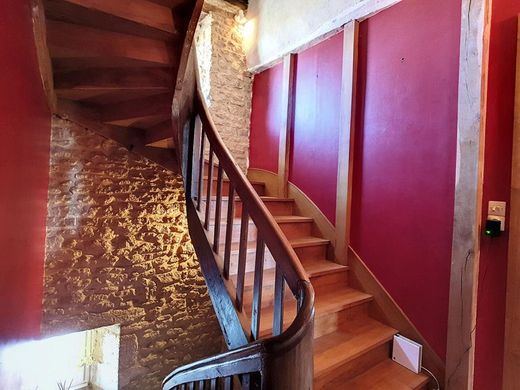 Luxe woning in Alençon, Orne