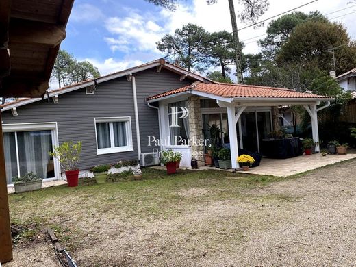 Lège-Cap-Ferret, Girondeの高級住宅