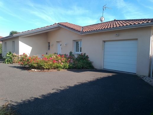 Luxus-Haus in Saint-Paul-lès-Dax, Landes