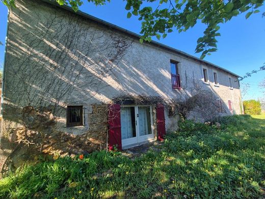 Luxury home in Saint-Bonnet-Elvert, Corrèze
