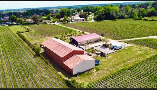 아파트 / Cissac-Médoc, Gironde