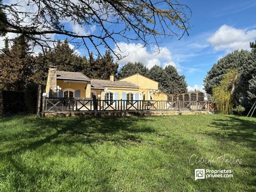 Luxury home in Orange, Vaucluse
