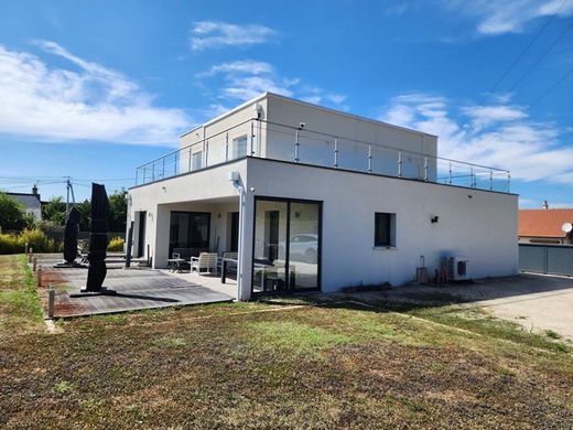 Casa de lujo en Ferrière-sur-Beaulieu, Indre y Loira