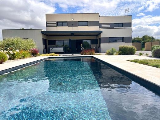 Casa de lujo en Mondoubleau, Loir y Cher