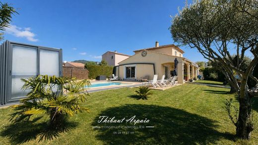 Villa in Villeneuve, Alpes-de-Haute-Provence