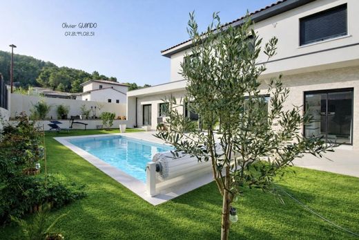 Villa in Clermont-l'Hérault, Hérault