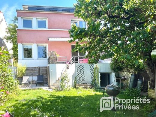 Luxury home in Clamart, Hauts-de-Seine