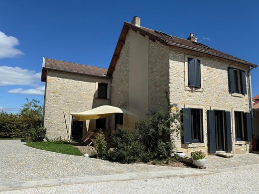Luxury home in Corcelles-les-Monts, Cote d'Or