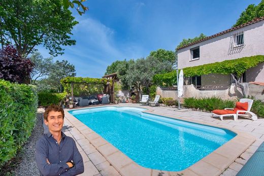Luxury home in St Chamas, Bouches-du-Rhône