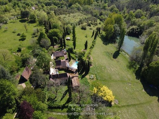 Luxury home in Rouffignac-Saint-Cernin-de-Reilhac, Dordogne