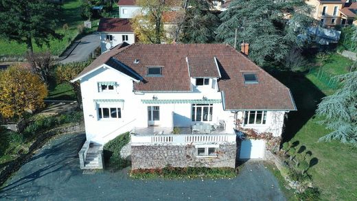 Luxury home in Vindry-sur-Turdine, Rhône