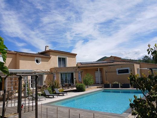 Villa in Bras, Var