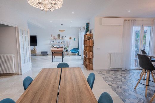 Luxury home in Maisons-Alfort, Val-de-Marne