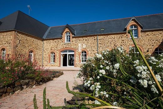 Montenay, Mayenneのヴィラ