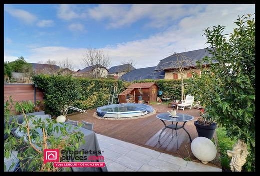 Luxe woning in Sillingy, Haute-Savoie