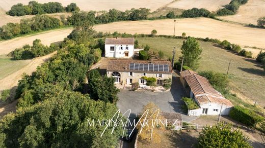 Rural or Farmhouse in Castelnaudary, Aude