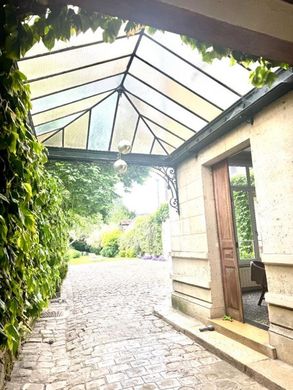 Mansão / Palacete - Crépy-en-Valois, Oise