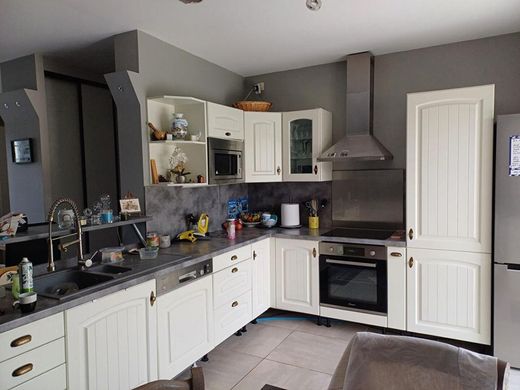 Luksusowy dom w Lacroix-Saint-Ouen, Oise