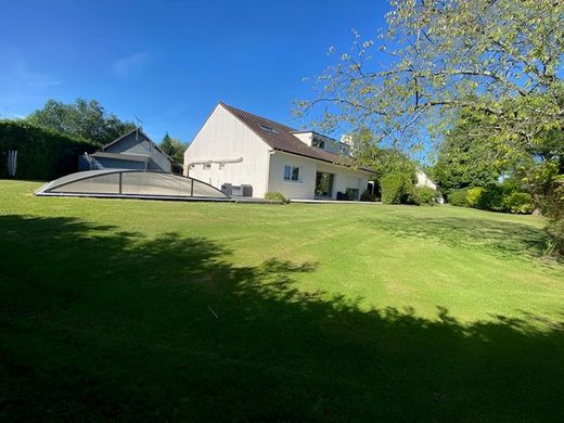 Luxury home in Isneauville, Seine-Maritime