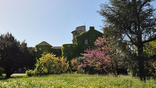 Zamek w Le Pontet, Vaucluse