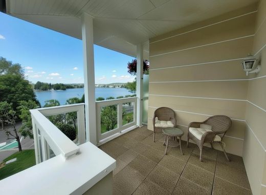 Apartment in Enghien-les-Bains, Val d'Oise