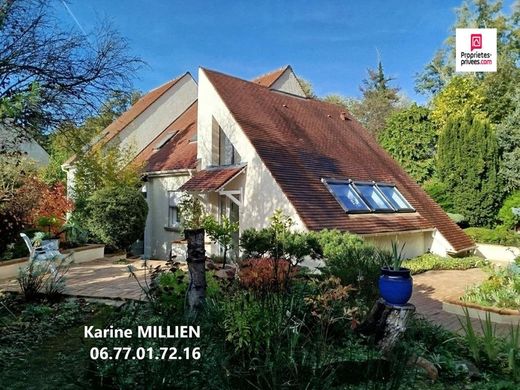 Luxus-Haus in Anet, Eure-et-Loir