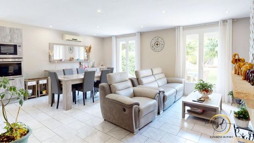 Casa de lujo en Cuxac-d'Aude, Aude