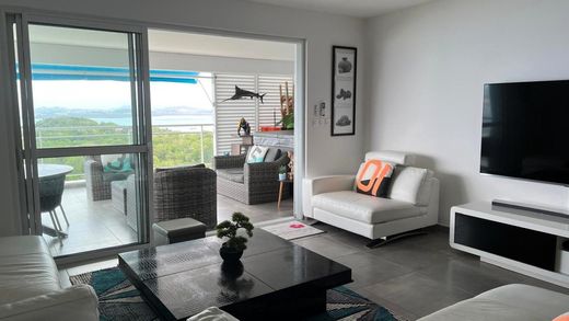Apartment / Etagenwohnung in Les Trois-Îlets, Martinique