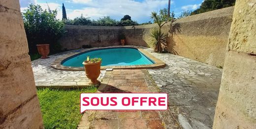 Элитный дом, Pézenas, Hérault