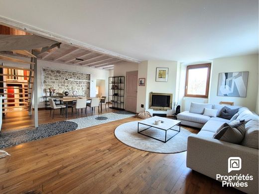 Элитный дом, Valserhône, Ain