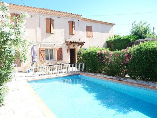Luxury home in Plan-de-Cuques, Bouches-du-Rhône