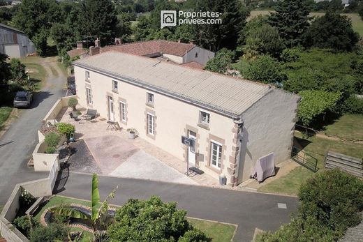 Luxury home in Saint-André-de-la-Marche, Maine-et-Loire