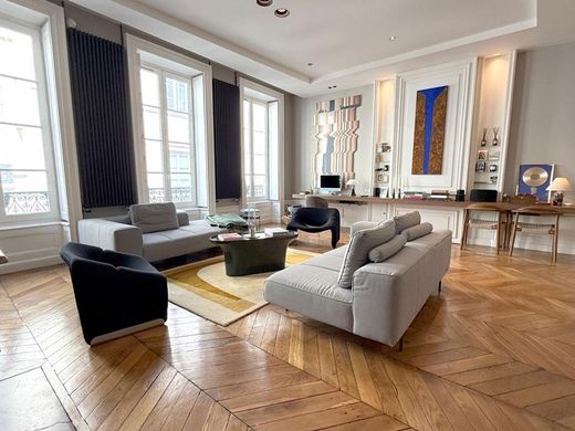 Apartment in Lyon, Rhône