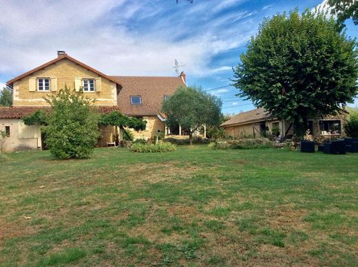 Luxe woning in Thiviers, Dordogne