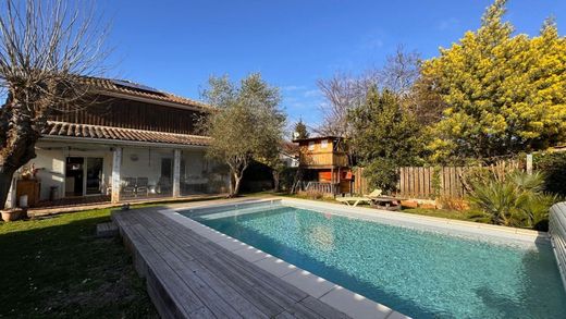 Casa di lusso a Andernos-les-Bains, Gironda