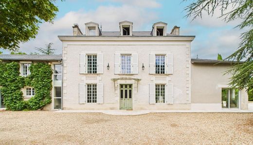 Luxury home in Avanton, Vienne