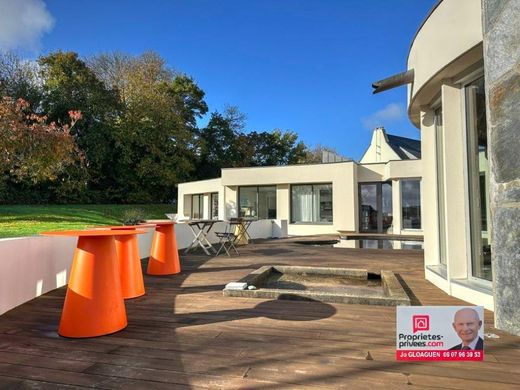 Lannion, Côtes-d'Armorの高級住宅