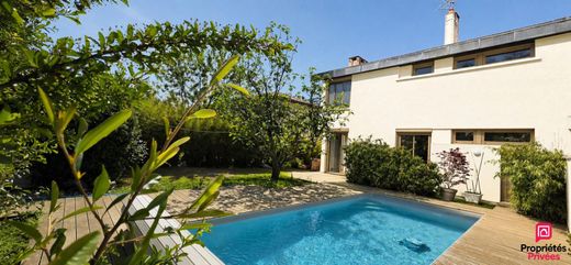 Maison de luxe à Le Bouscat, Gironde