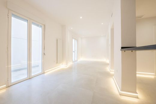 Apartment / Etagenwohnung in Madrid, Provinz Madrid