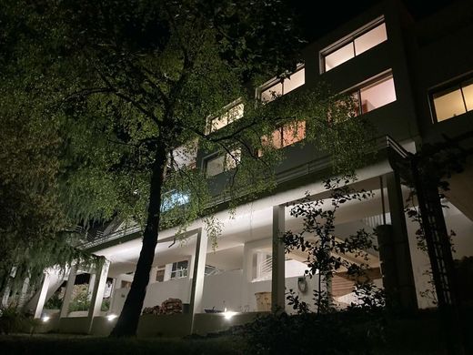 Villa a Fontenay-le-Comte, Vandea