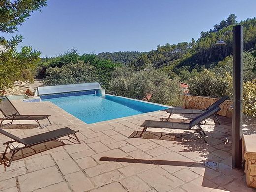 Villa en Vins-sur-Caramy, Var