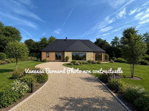 Luxury home in Pont-l'Évêque, Calvados