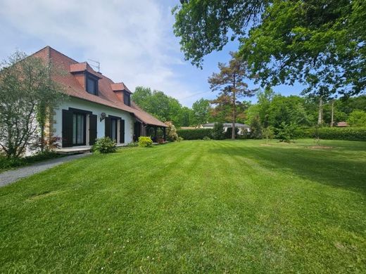 Luxe woning in Bassillac, Dordogne