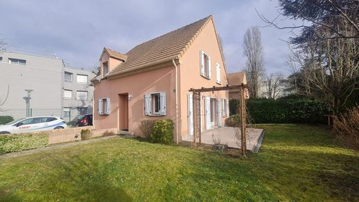 Luxury home in Conflans-Sainte-Honorine, Yvelines